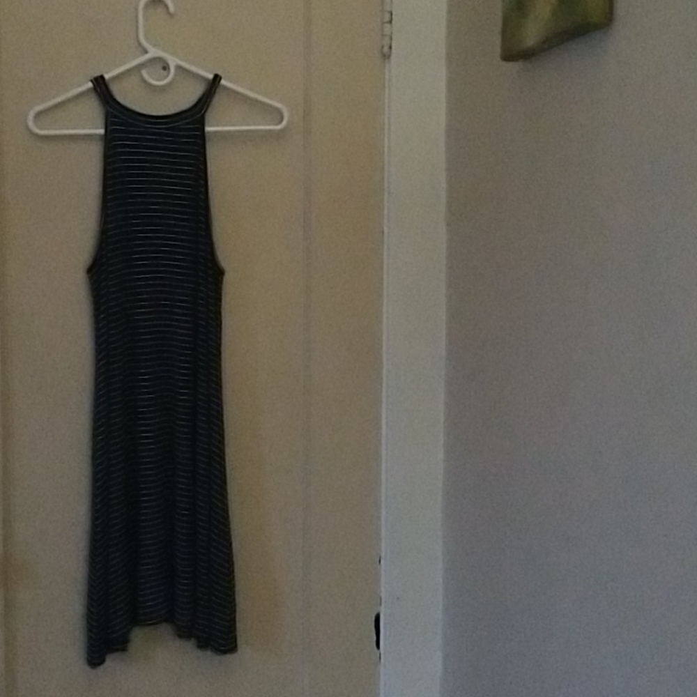 AEO Soft & Sexy black/white stipped DRESS!